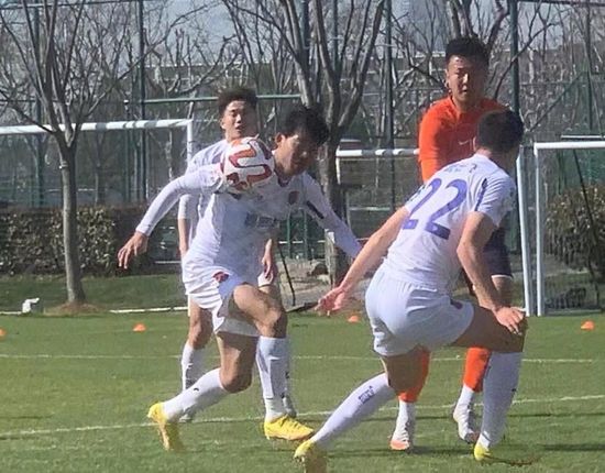 日本护士撒尿xxxx18
