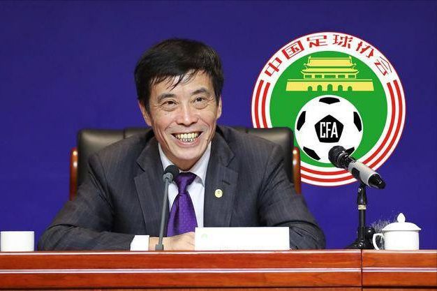 成年人床上视频